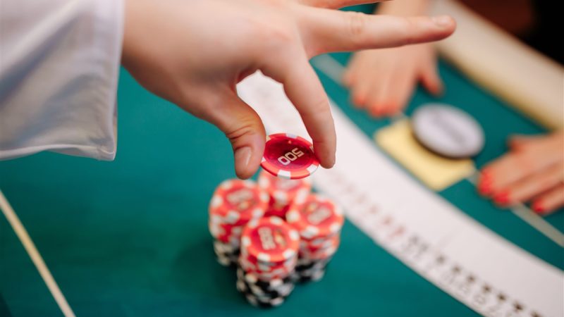 Jouer au blackjack en ligne : Pourquoi c’est la meilleure option